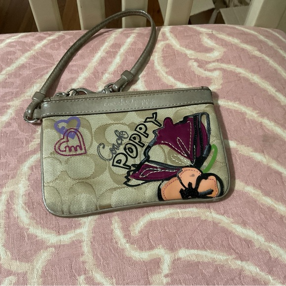 Coach Poppy Wristlet